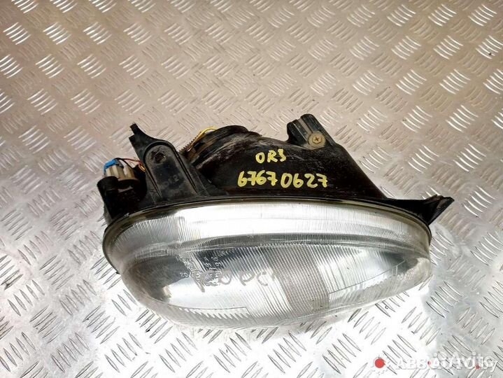 Фара правая Opel Corsa B 2000 90444785