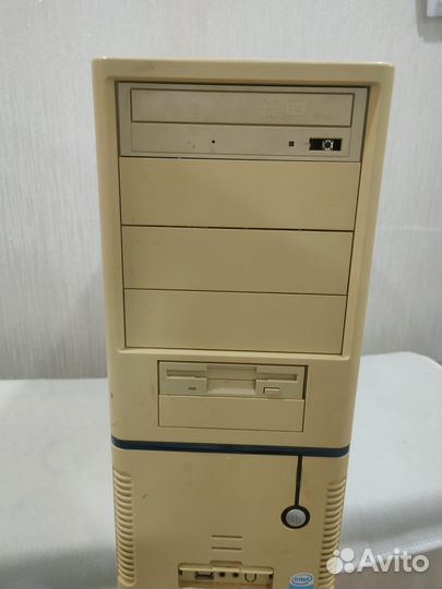 Офисный компьютер