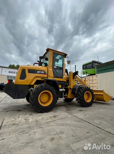 Фронтальный погрузчик Beezone B918T, 2024