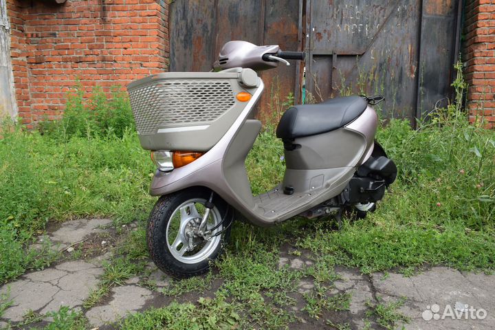 Скутер с корзинкой Suzuki Lets 4 Basket без РФ