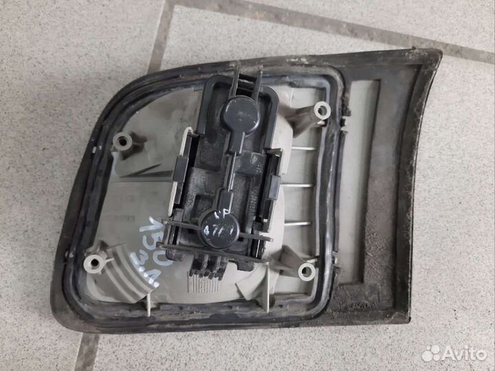 Задний левый фонарь opel omega b с деффектом