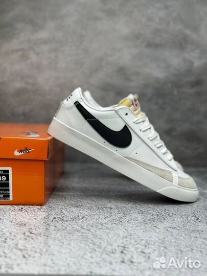 Кроссовки Nike Blazer