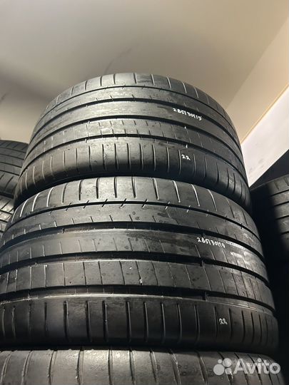 Michelin Pilot Super Sport 285/30 R19 98Y