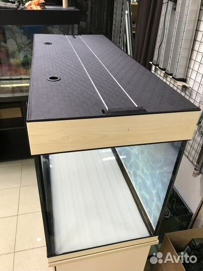 Аквариум 180 литров. С освещением. Новый
