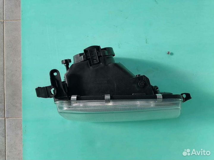 Фара правая новая Oпель Вектра А