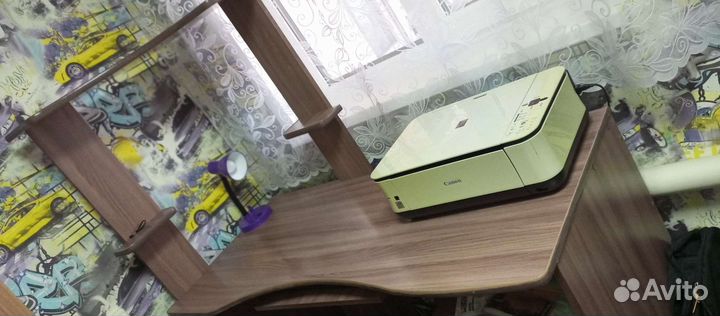 Компьютерный стол