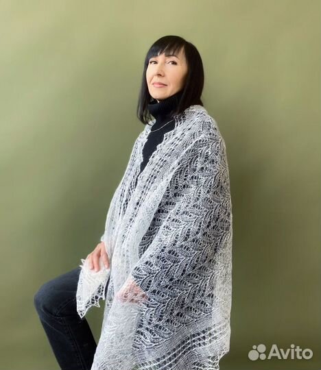 Пуховый платок Палантин белый