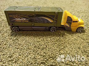 Hotwheels грузовик