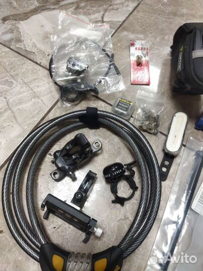 Велобарахлишко скопившиеся мелочи и аксессуары