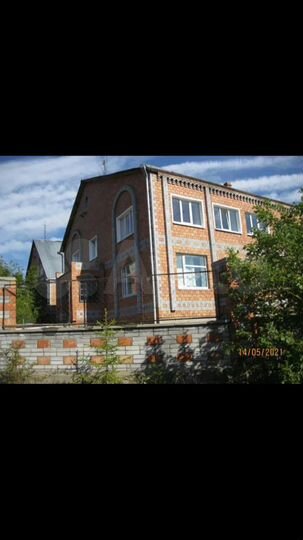 Дом 450 м² на участке 12 сот.