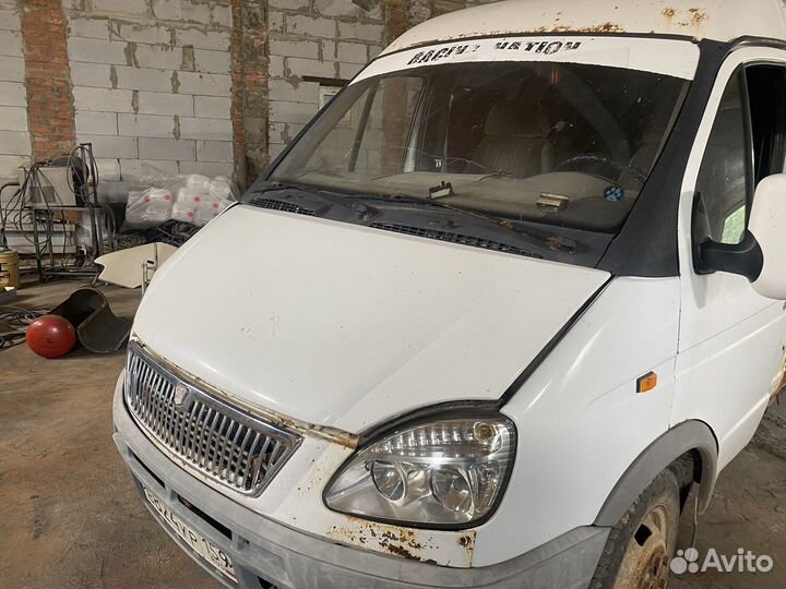 Пластиковый капот газель