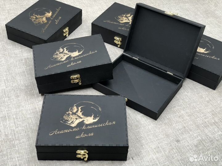 Коробка подарочная деревянная