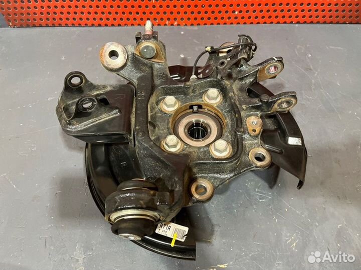 Кулак задний правый Lexus Rx 4 450Н 2021