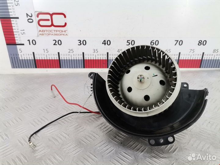 Моторчик печки для Opel Astra H 52421335