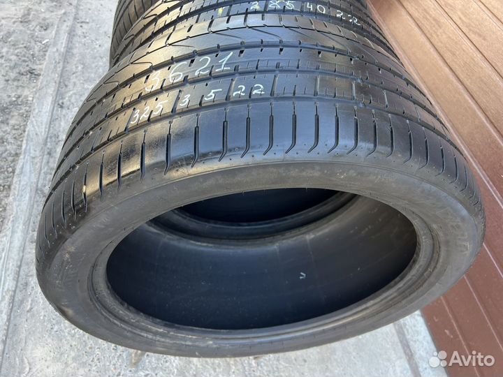 Pirelli P Zero 325/35 R22 и 285/40 R22