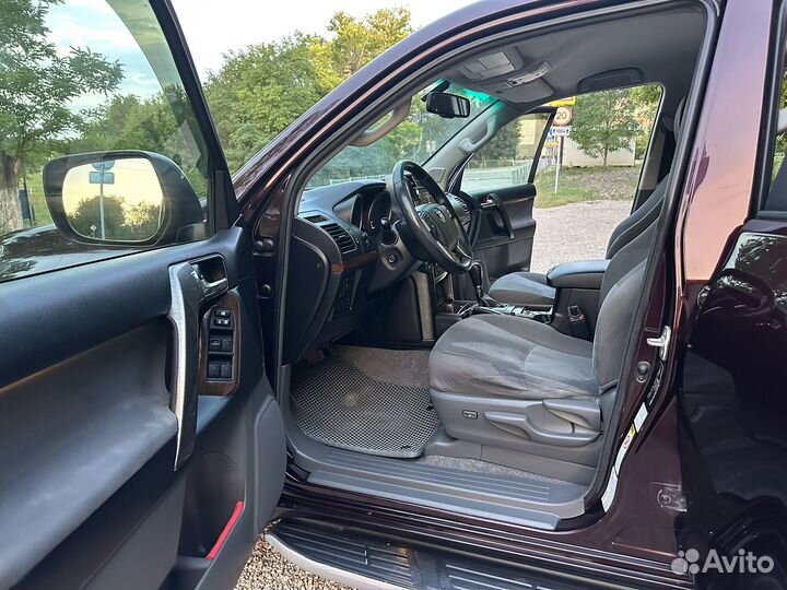 Toyota Land Cruiser Prado, 2010