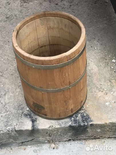 Деревянная бочка