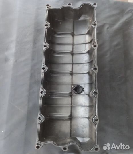 Крышка клапанная renault premium DCI 420