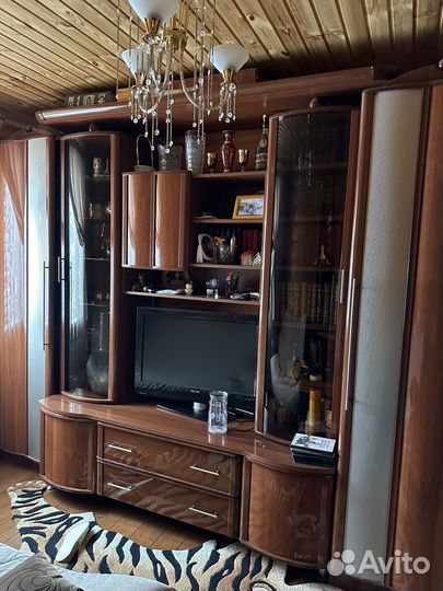 Стенка в гостиную со шкафом под тв бу