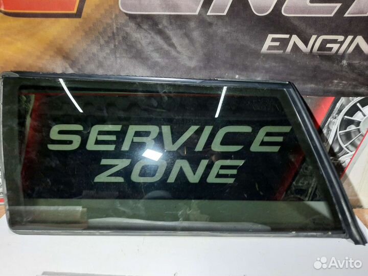 Стекло заднее левое Volkswagen Passat B5 универсал