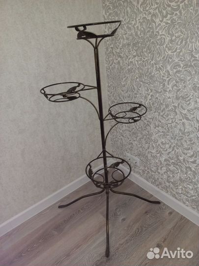 Подставка для цветов напольная металлическая