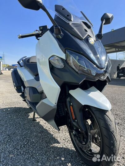 Макси скутер SYM maxsym TL 500