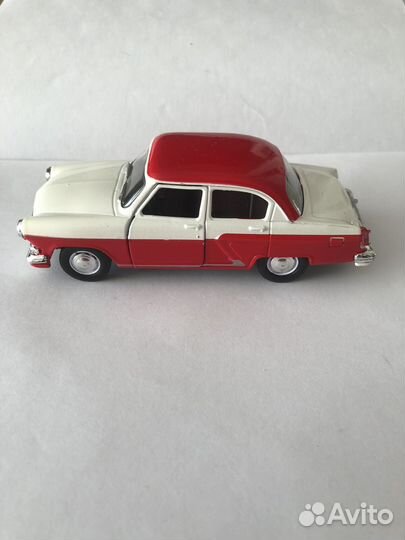Модель 1:43 Волга газ-21