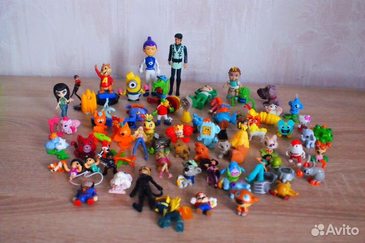 Игрушки пакетом свит бок, киндеры и др