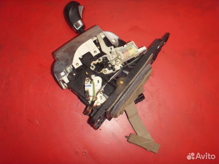 Кулиса кпп 88967342 Cadillac SRX 2003-2009