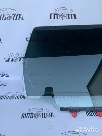 Стекло двери заднее правое Mitsubishi Outlander 1