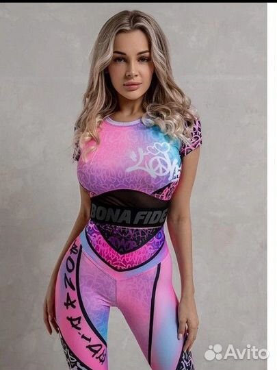 Костюм для фитнеса