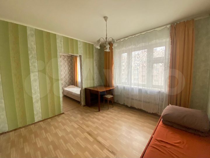 2-к. квартира, 42 м², 8/10 эт.