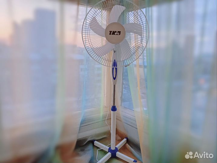 Вентилятор напольный 5 лопастей