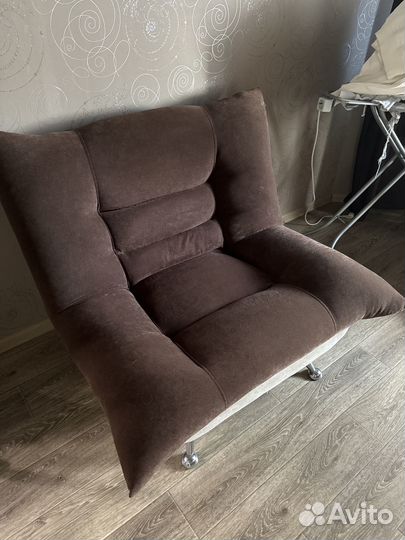 Продам 2 кресла