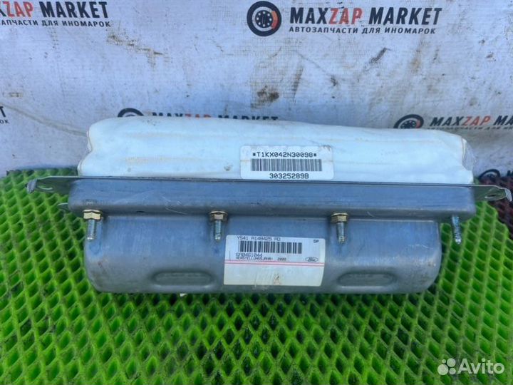 Подушка безопасности в торпедо Ford Focus 1