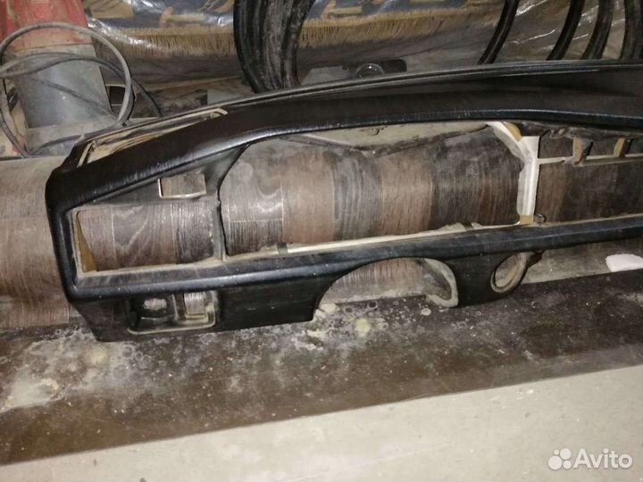 Торпедо панель Мерседес 190 w201