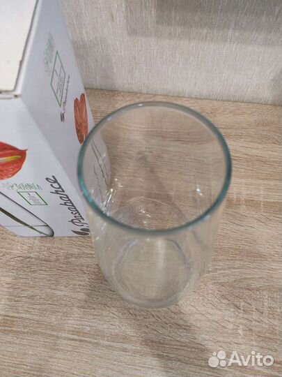 Ваза для цветов прозрачная