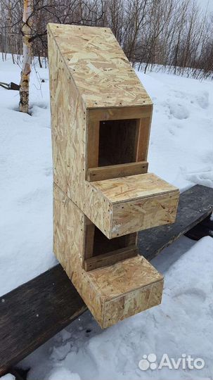 Гнездо для кур несушек с яйцесборником