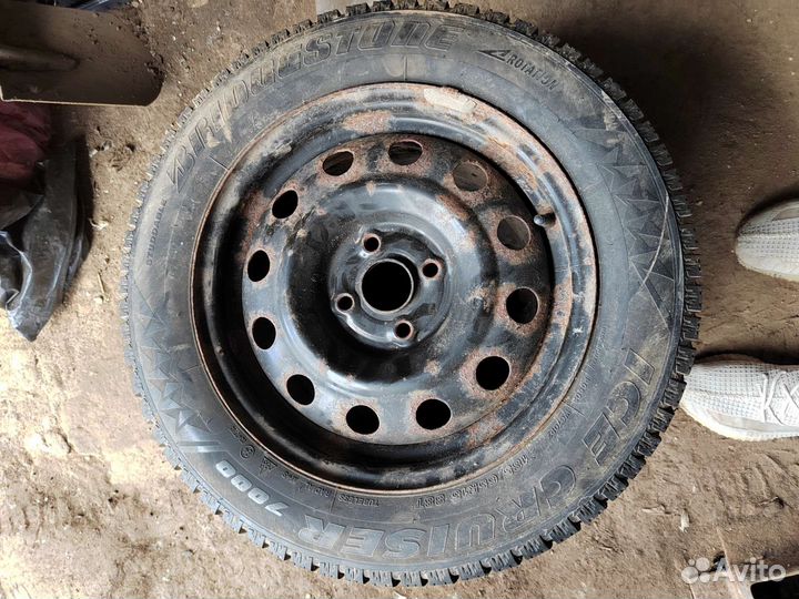 Bridgestone Ice Cruiser 7000 185/65 R15