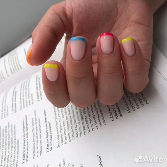 Маникюр френч, моделирование ногтей