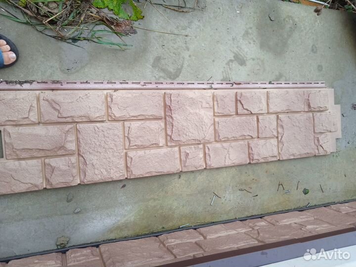 Продаётся (7 шт. ) фасадная панель цоколя