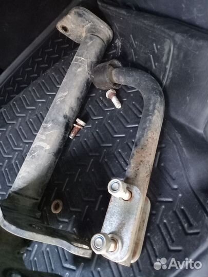 Фаркоп на renault duster nissan