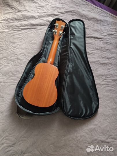 Укулеле gecko