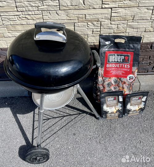 Угольный гриль (барбекю) Weber Compact, аксессуары