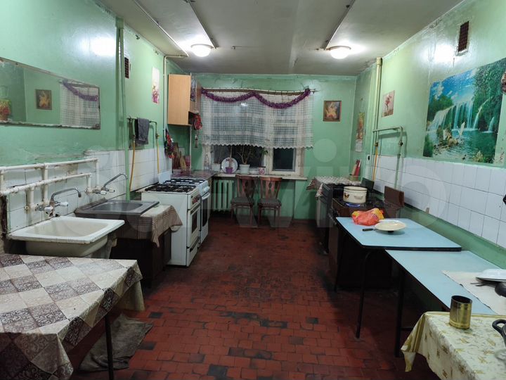 Комната 18 м² в 4-к., 2/5 эт.