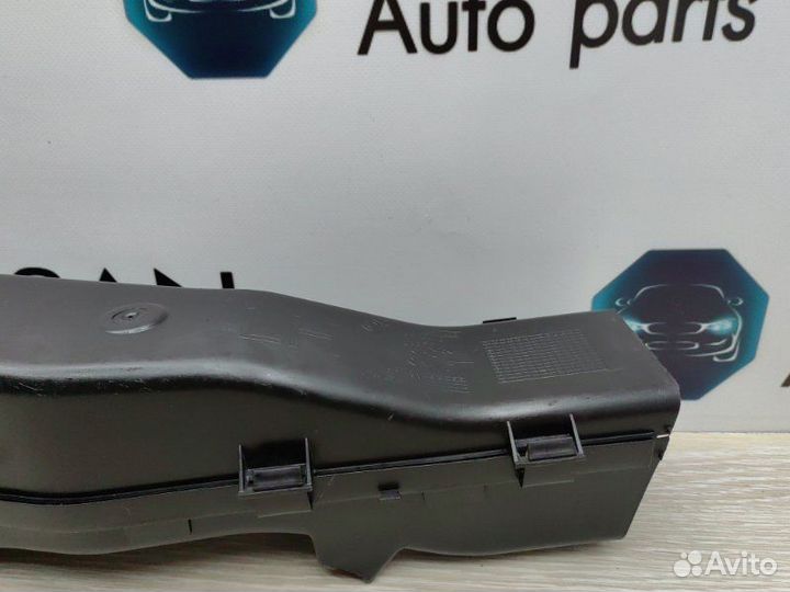 Воздуховод охлаждения тормозов передний левый Bmw