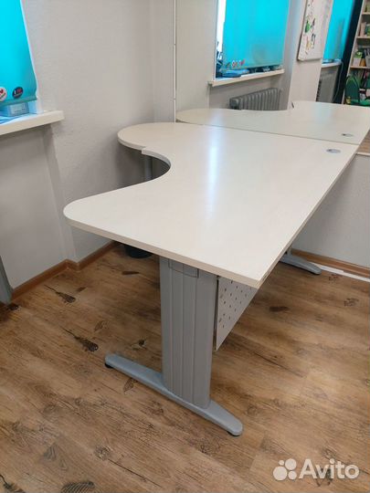 Письменный стол