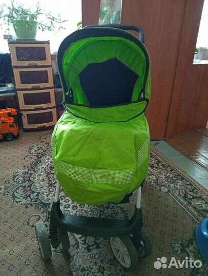 Прогулочная коляска