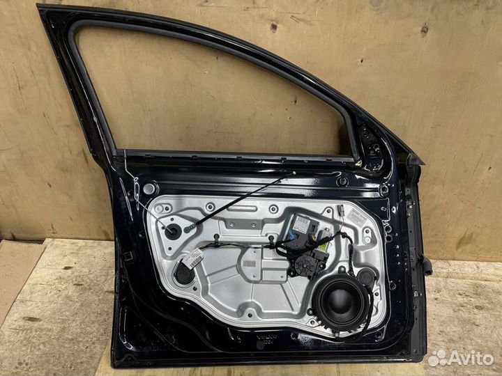 Дверь боковая передняя левая Volvo V50 MW B5254T