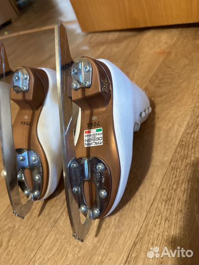 Фигурные коньки risport 195